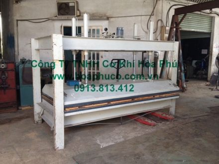 Máy ép nguội thủy lực